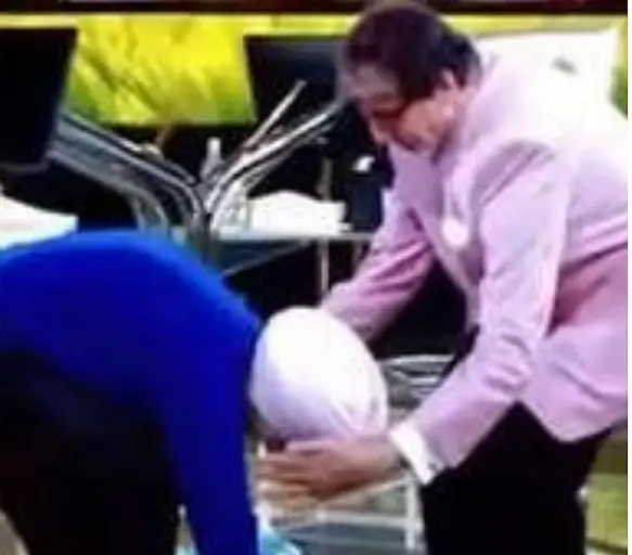 Punjabi Actor-Singer Diljit Dosanjh Gets Threat From Khalistani Outfit Sikhs For Justice For Touching Amitabh Bachchan's Feet
